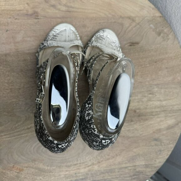 Michael Kors Snakeskin Stiletto Heels Size 6.5 Women Black White - Picture 5 of 6